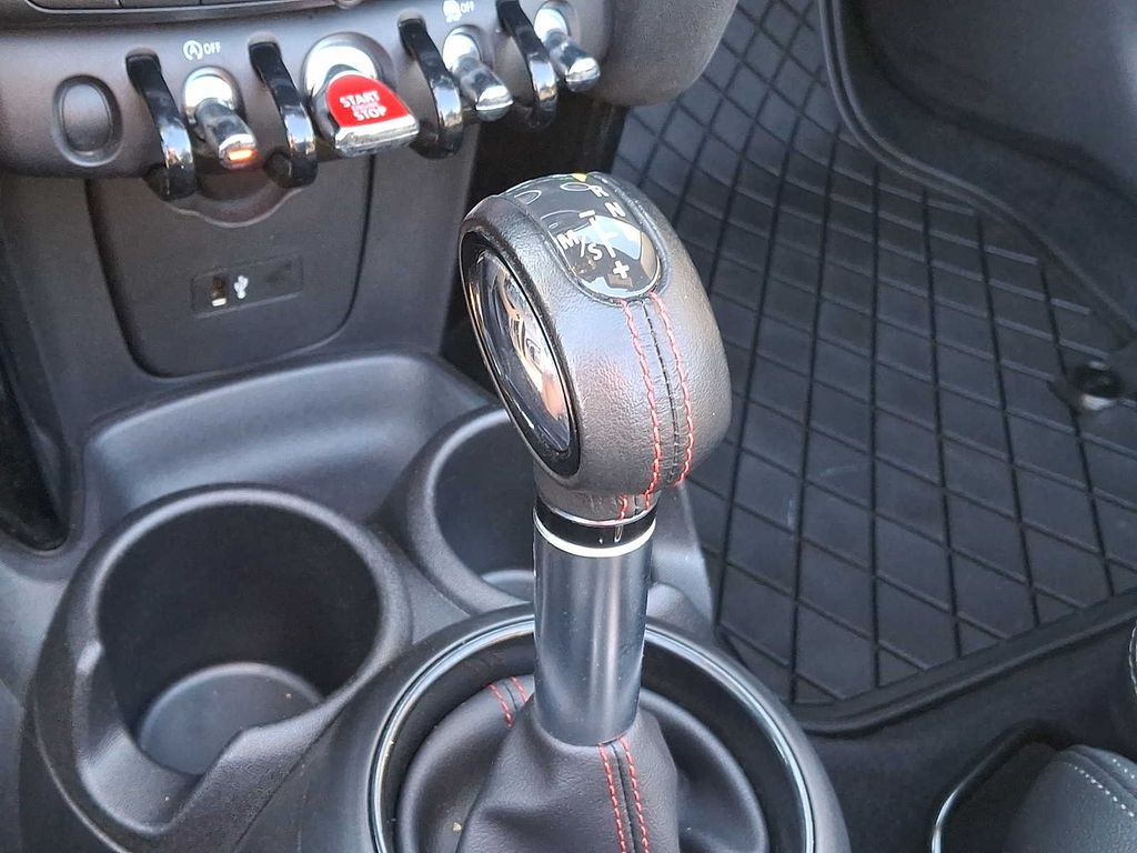 Thumbnail: 2019 MINI Cooper Convertible - 12