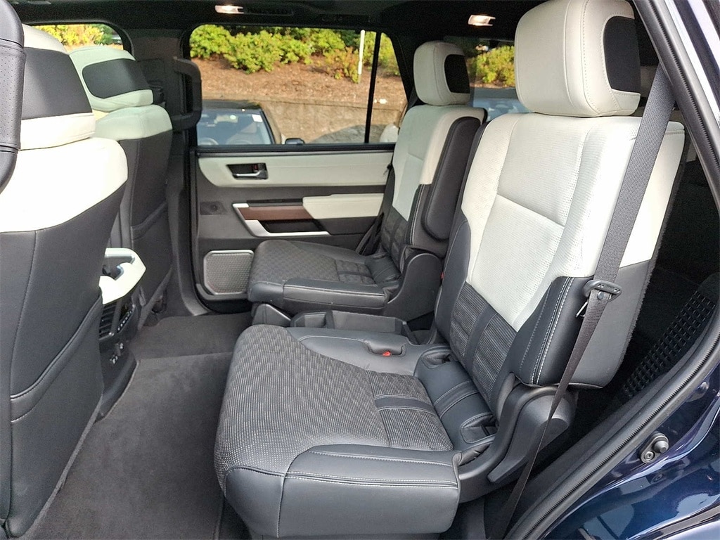 Thumbnail: 2023 Toyota Sequoia - 7