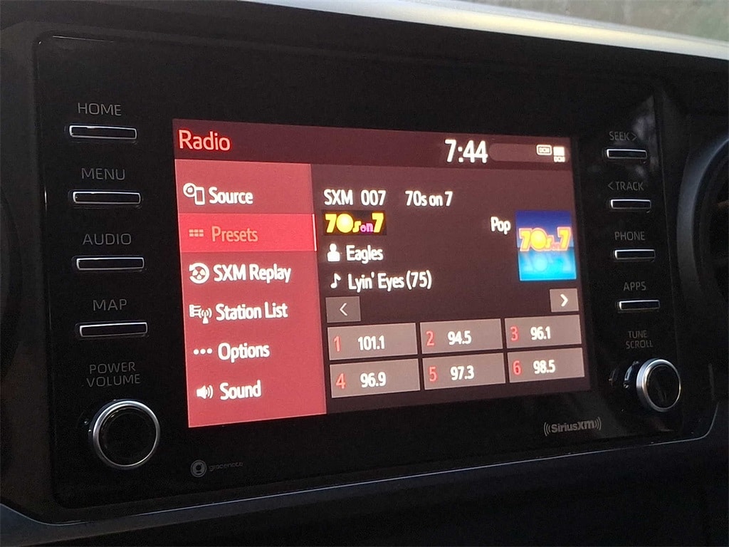 Thumbnail: 2020 Toyota Tacoma - 10