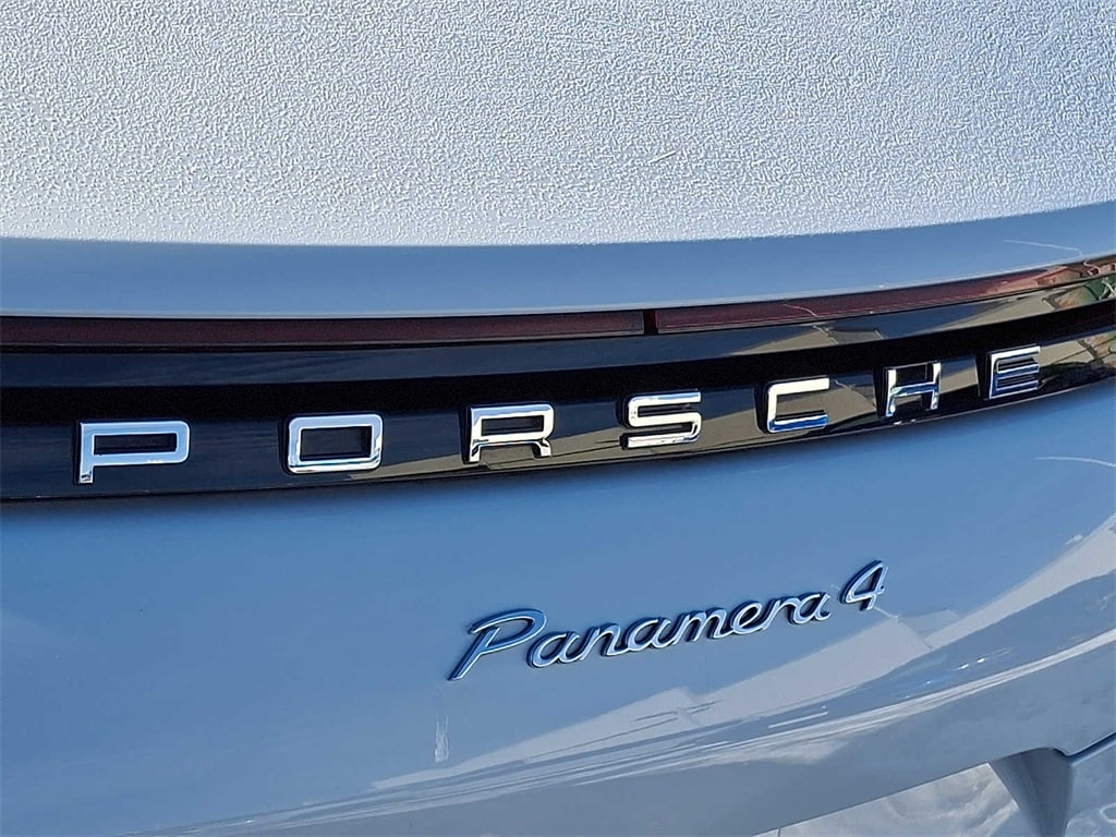 Thumbnail: 2018 Porsche Panamera - 27