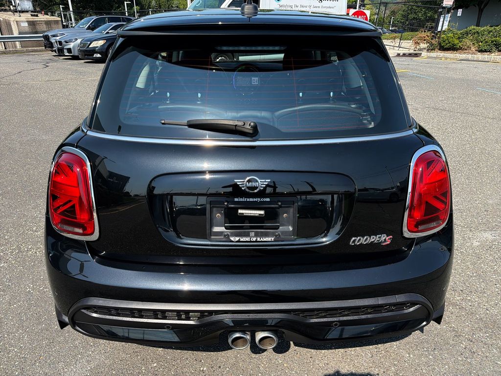 Thumbnail: 2023 MINI Cooper - 12