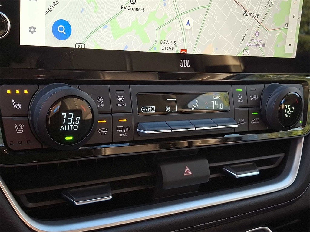 Thumbnail: 2024 Toyota Grand Highlander - 15