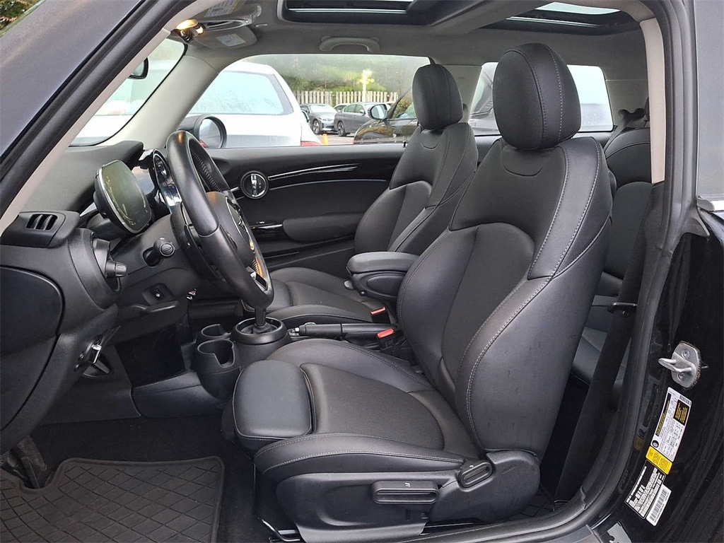 Thumbnail: 2023 MINI Cooper Hardtop - 10