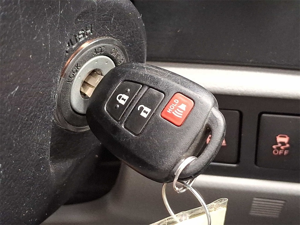 Thumbnail: 2019 Toyota Sequoia - 21