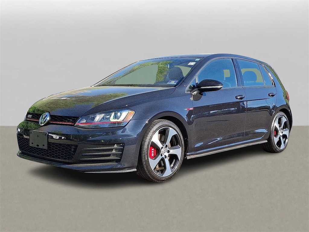 2017 Volkswagen Golf GTI SE Hero Image