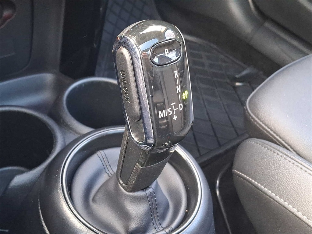 Thumbnail: 2023 MINI Cooper Hardtop - 13