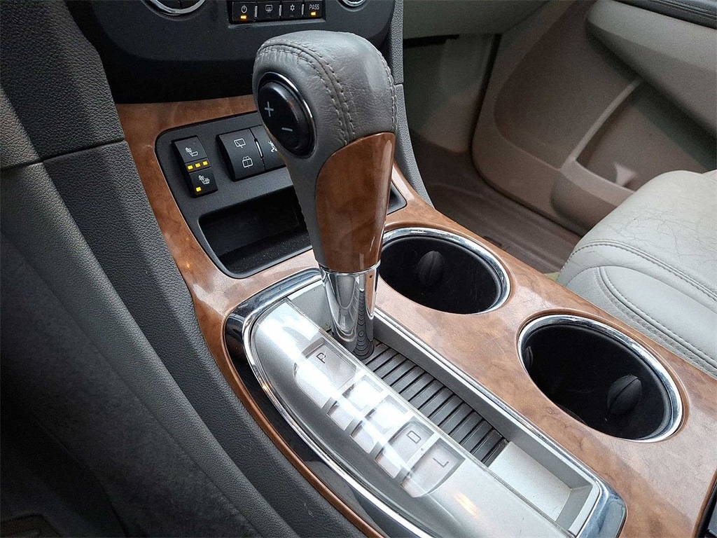 Thumbnail: 2011 Buick Enclave - 11
