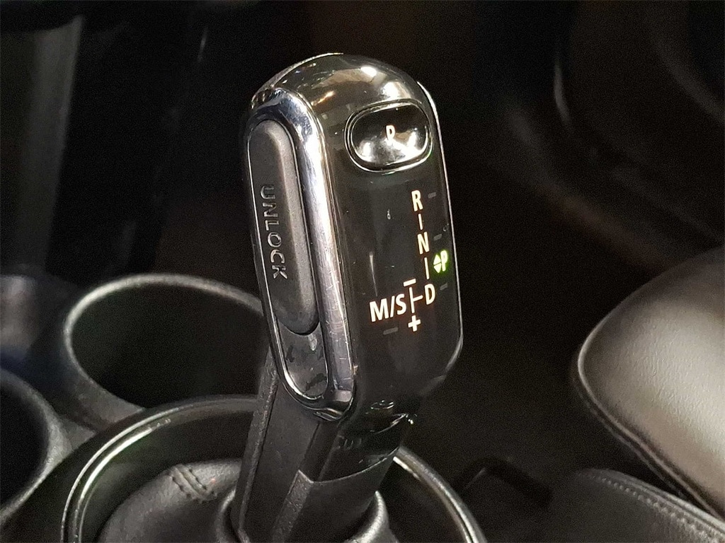 Thumbnail: 2023 MINI Cooper Hardtop - 12