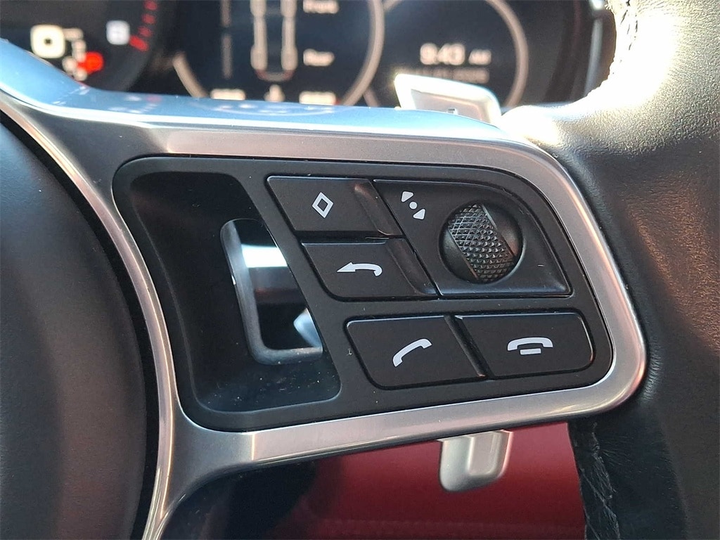 Thumbnail: 2018 Porsche Panamera - 17