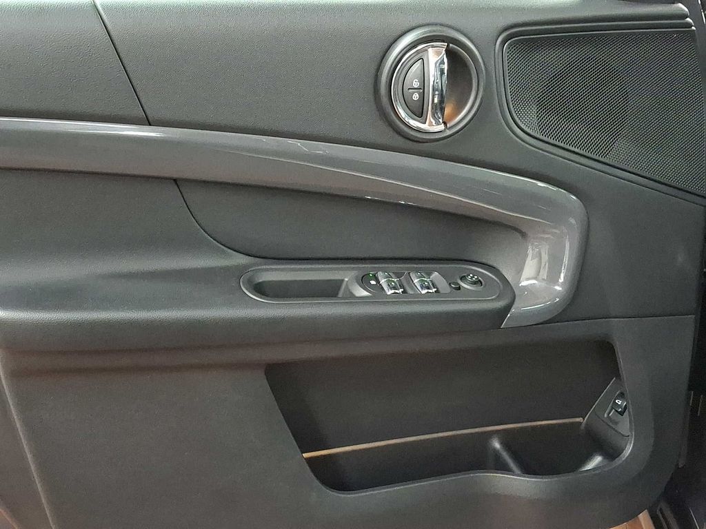 Thumbnail: 2019 MINI Cooper Countryman - 9