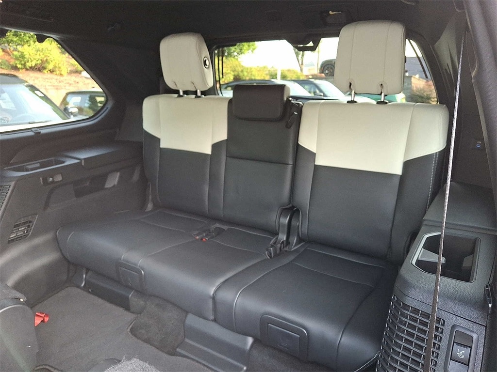 Thumbnail: 2023 Toyota Sequoia - 8