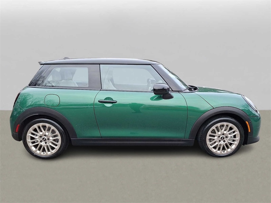 Thumbnail: 2025 MINI Cooper Hardtop - 4