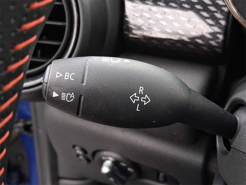 Thumbnail: 2021 MINI Cooper Hardtop - 22