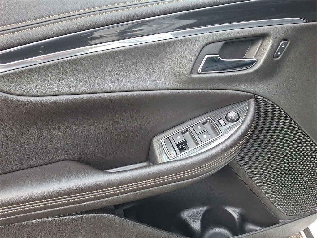Thumbnail: 2019 Chevrolet Impala - 9