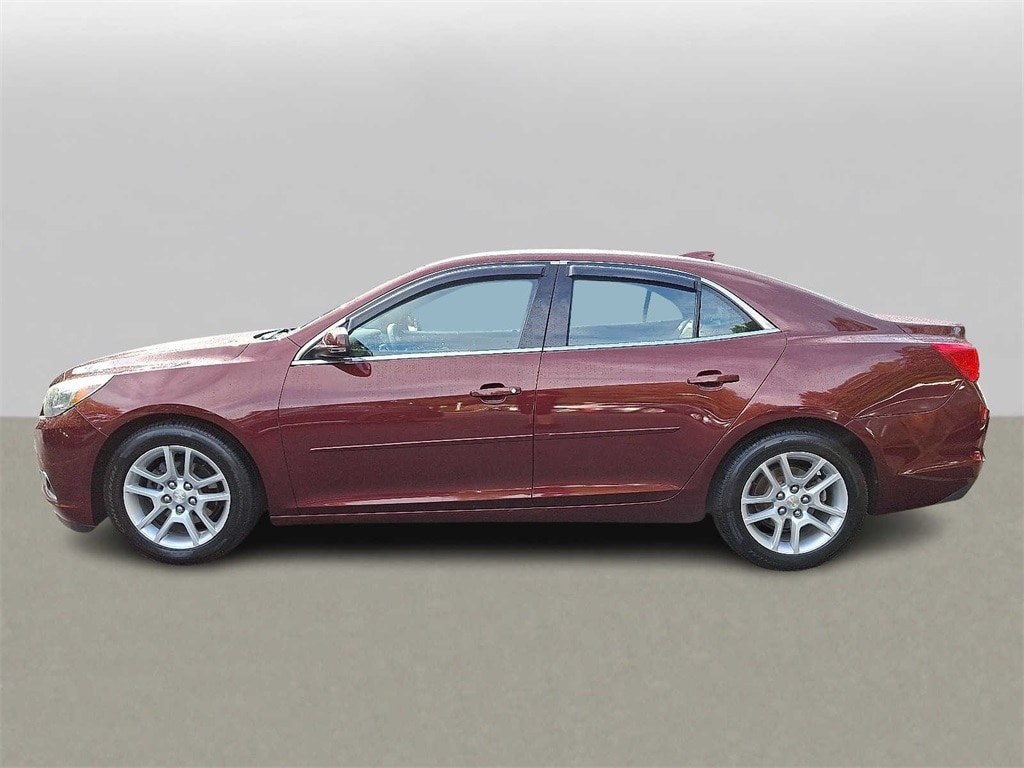 Thumbnail: 2015 Chevrolet Malibu - 4