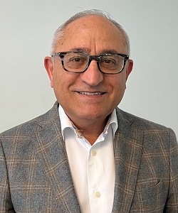 Staff member Abe Levi from ID_1f773110e510