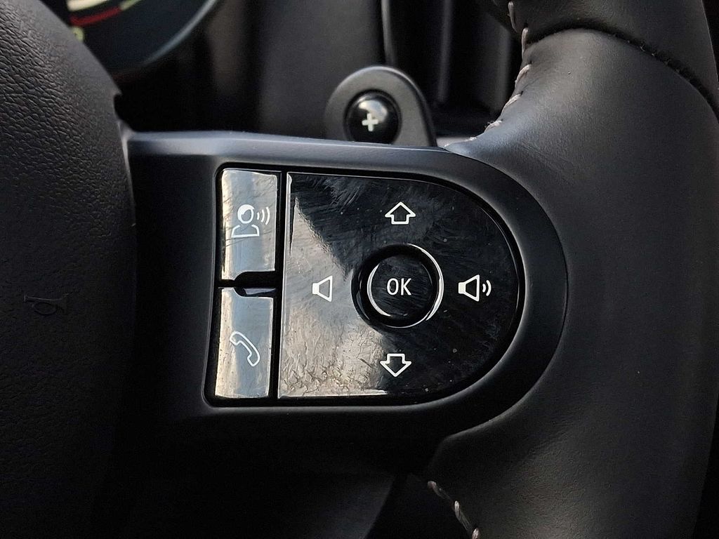 Thumbnail: 2023 MINI Cooper Countryman - 19