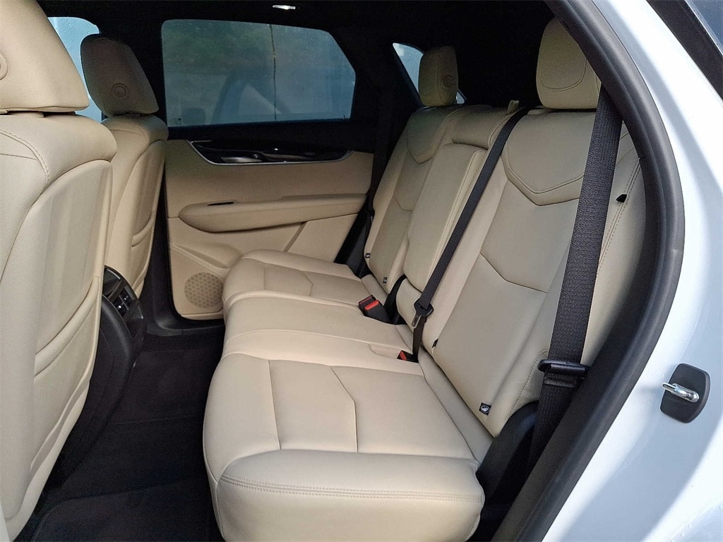 Thumbnail: 2018 Cadillac XT5 - 8