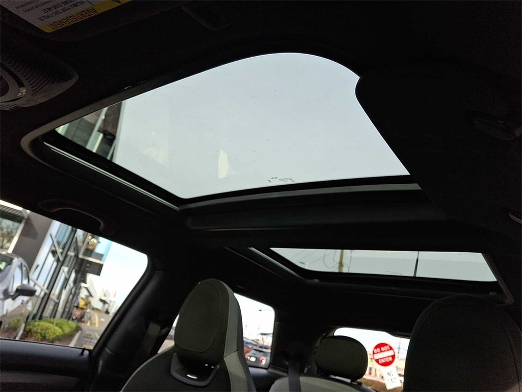 Thumbnail: 2023 MINI Cooper Hardtop - 13