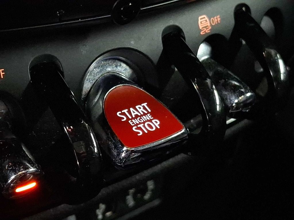 Thumbnail: 2017 MINI Cooper Clubman - 22