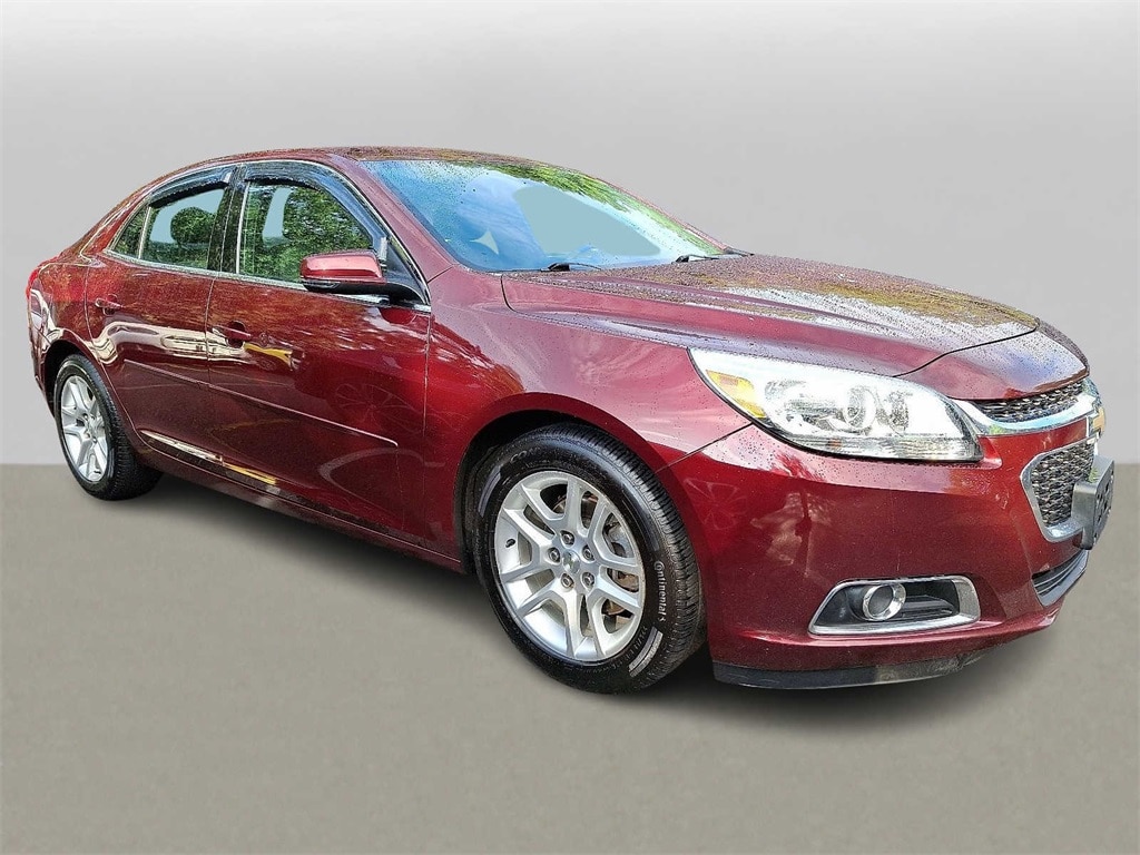 Thumbnail: 2015 Chevrolet Malibu - 2