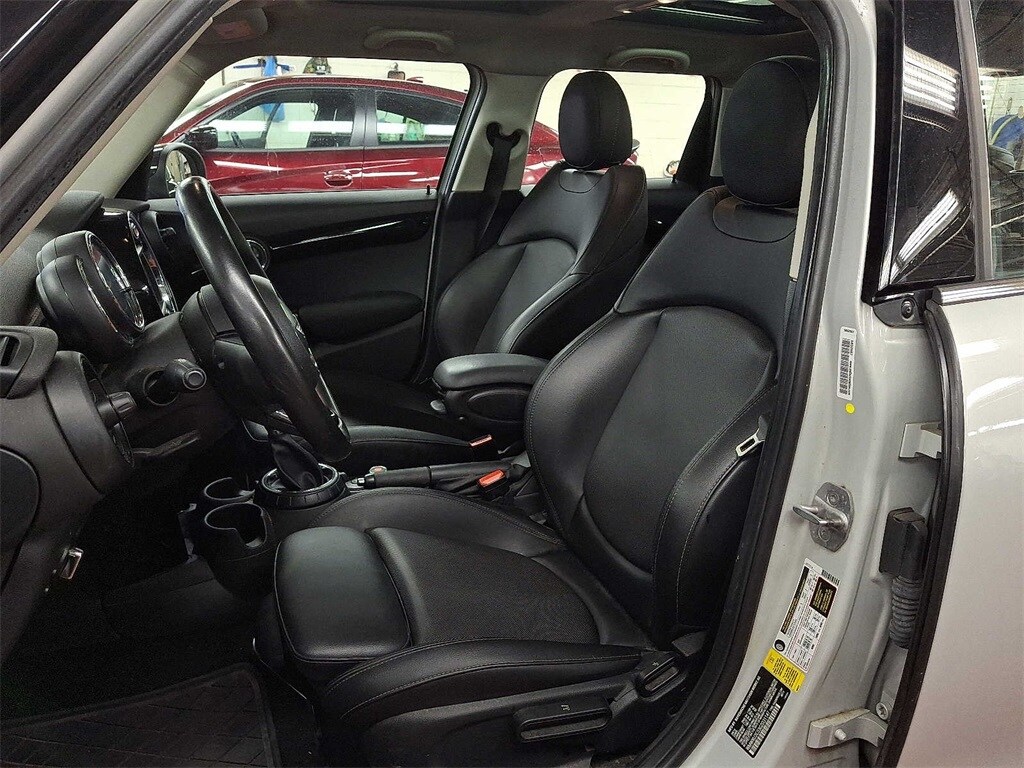 2016 MINI Cooper Base 12