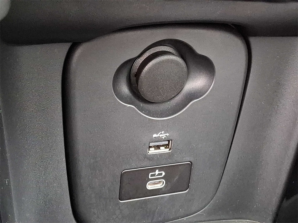 Thumbnail: 2023 MINI Cooper Hardtop - 23