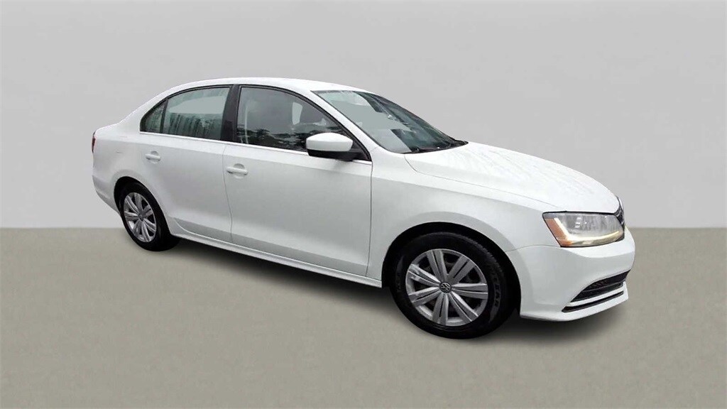 Thumbnail: 2017 Volkswagen Jetta - 2