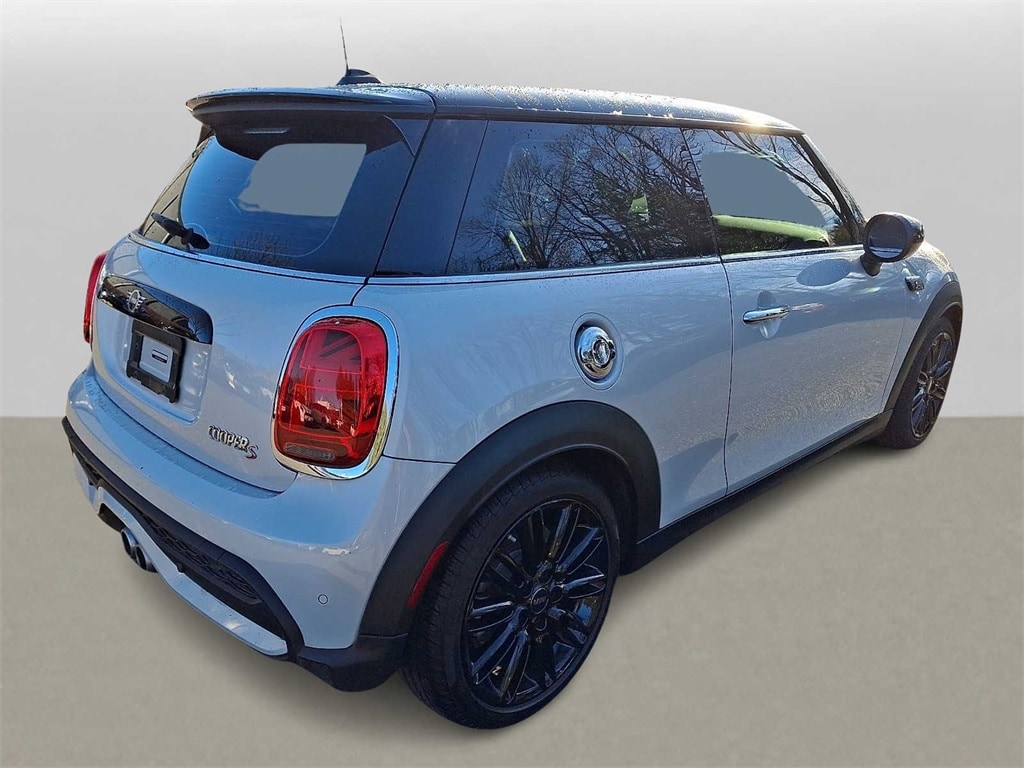 Thumbnail: 2023 MINI Cooper Hardtop - 5