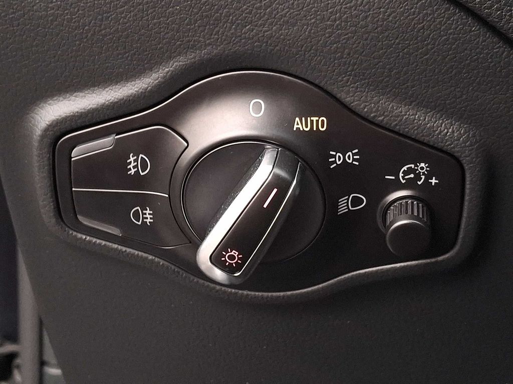 Thumbnail: 2017 Audi Q5 - 22