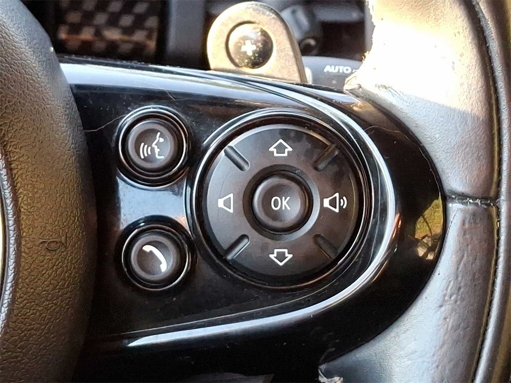 Thumbnail: 2019 MINI Cooper Convertible - 17