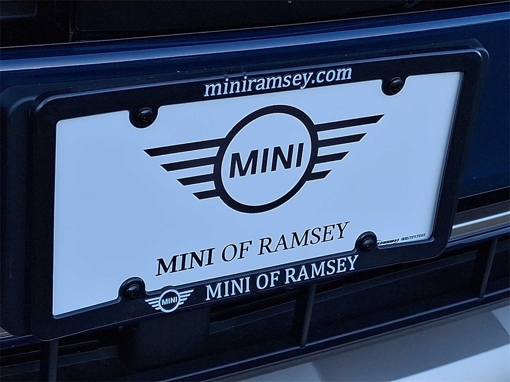 Thumbnail: 2015 MINI Cooper Hardtop - 30