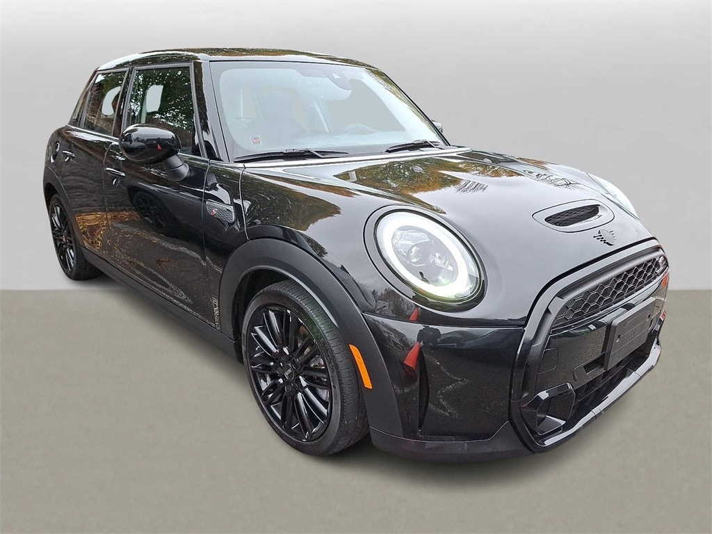 Thumbnail: 2024 MINI Cooper Hardtop - 3