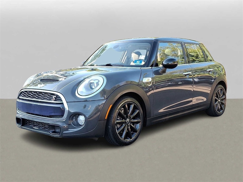 2018 MINI Cooper Base -
                  Ramsey, NJ
