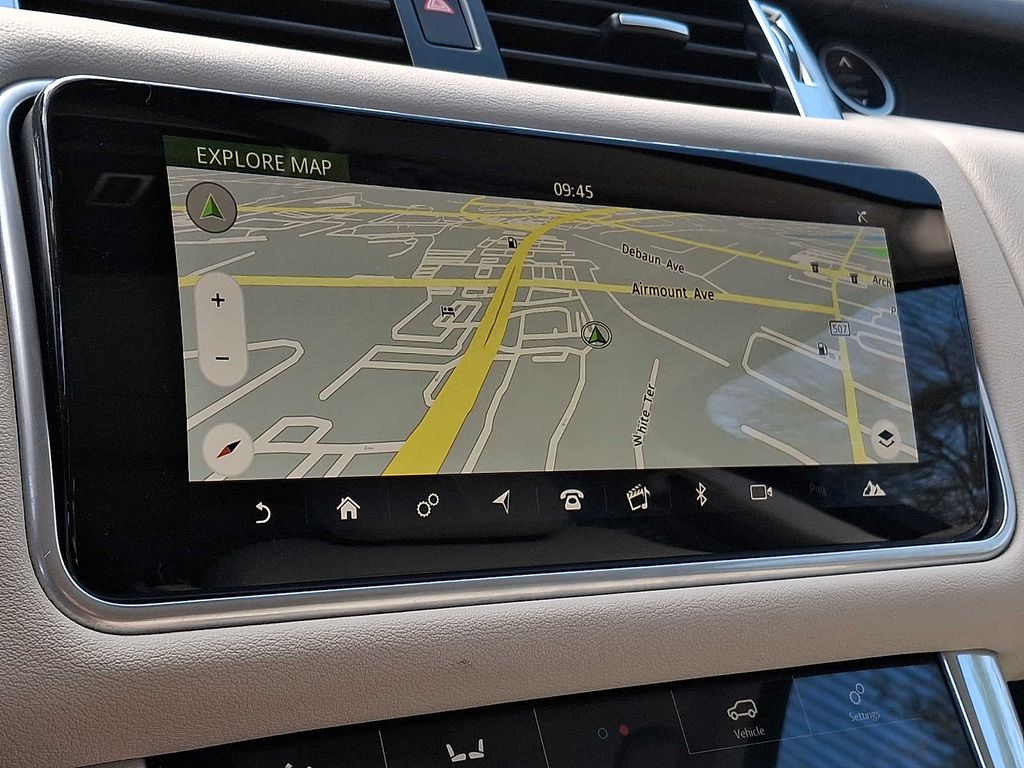 Thumbnail: 2021 Land Rover Range Rover Sport - 15