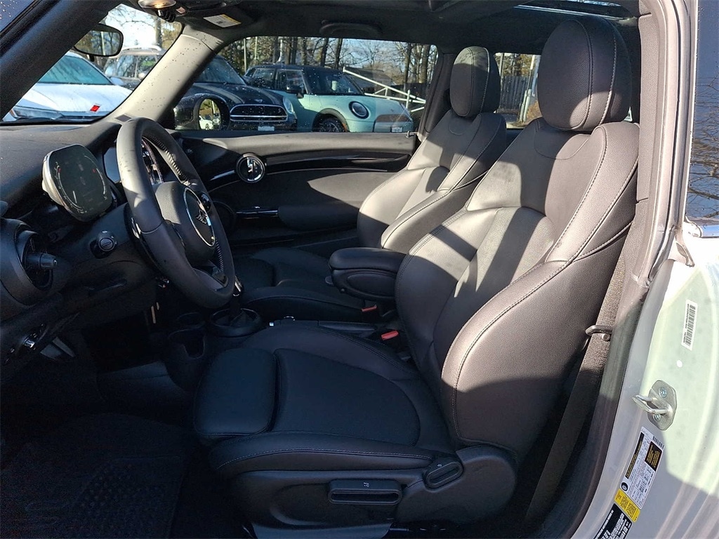 Thumbnail: 2023 MINI Cooper Hardtop - 13