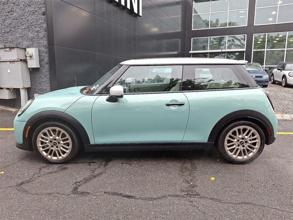 2025 MINI Cooper Hardtop S 7