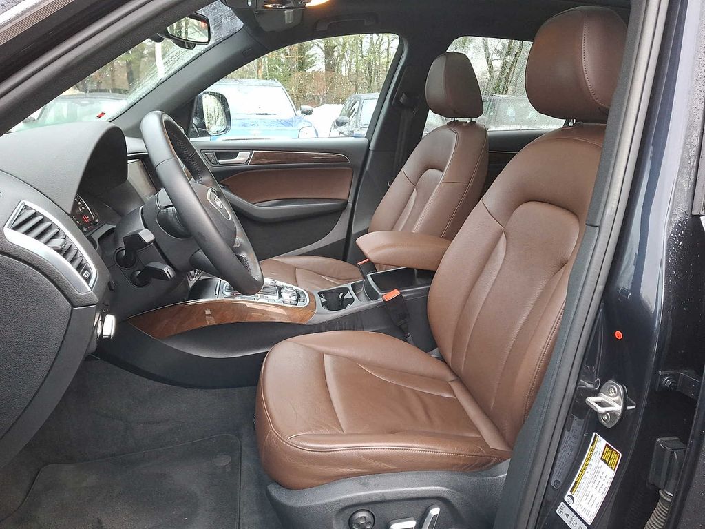 Thumbnail: 2017 Audi Q5 - 10