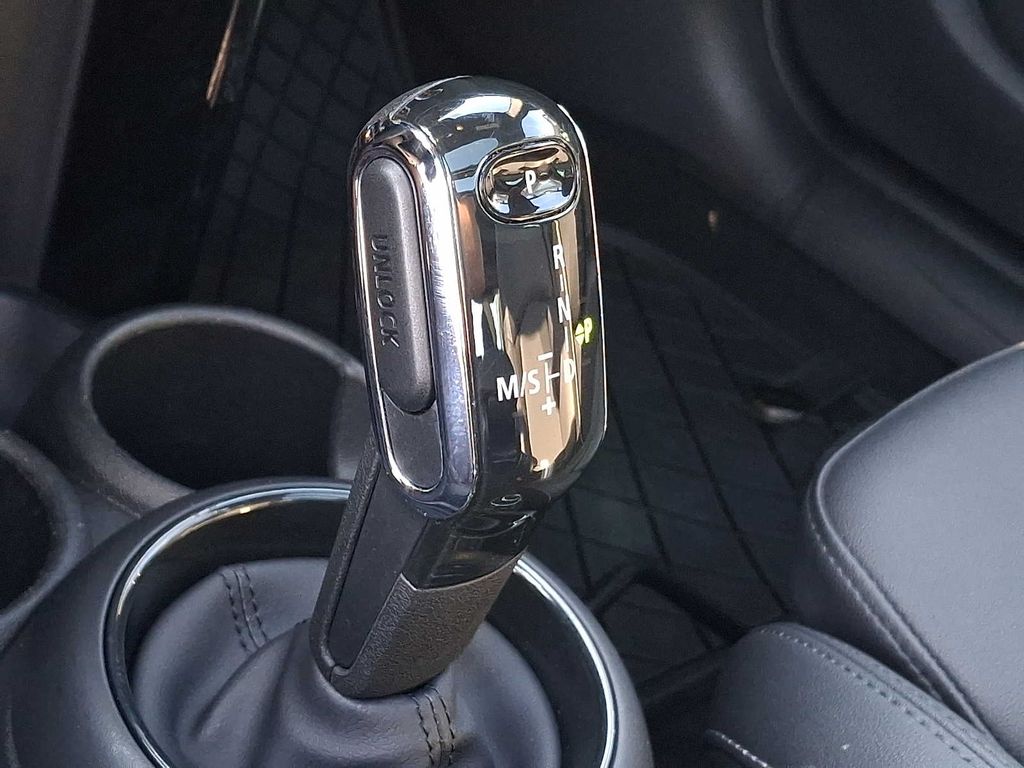 2023 MINI Hardtop 4 Door S - Photo 13