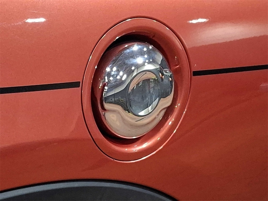 Thumbnail: 2021 MINI Cooper Hardtop - 24