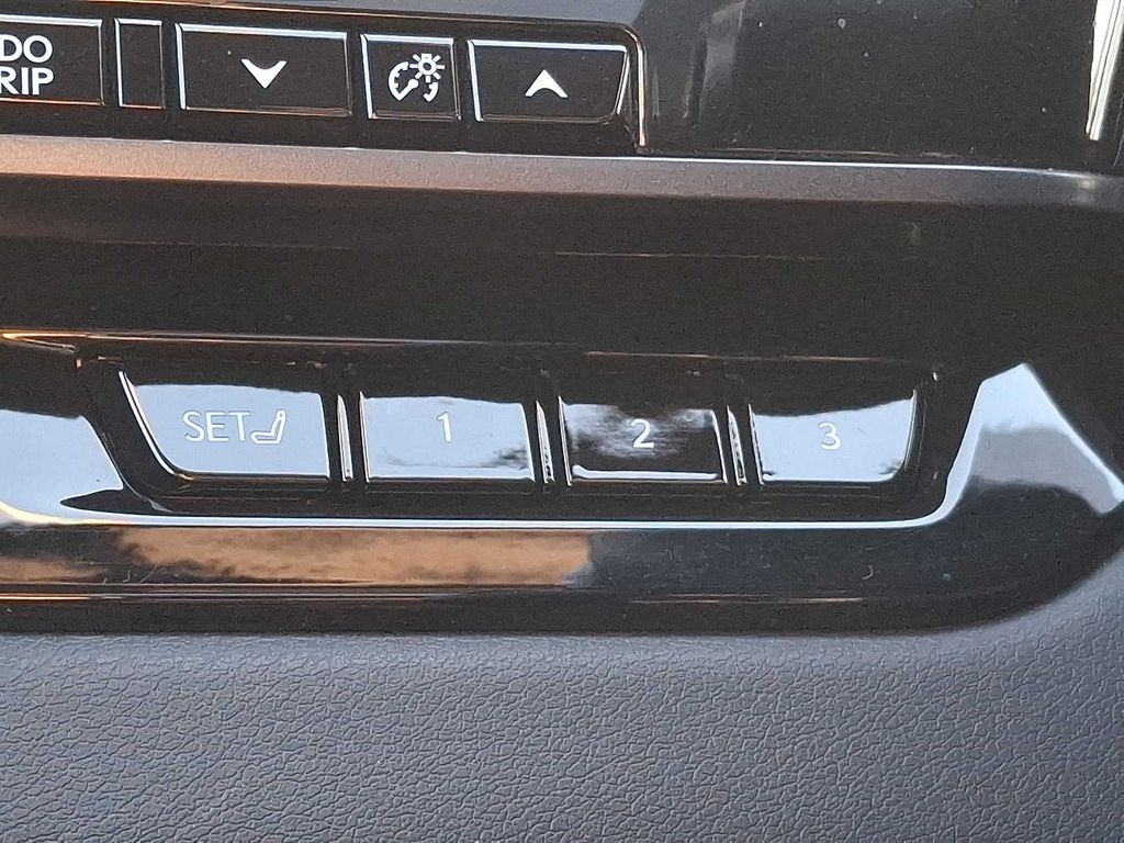 Thumbnail: 2023 Lexus RX - 23