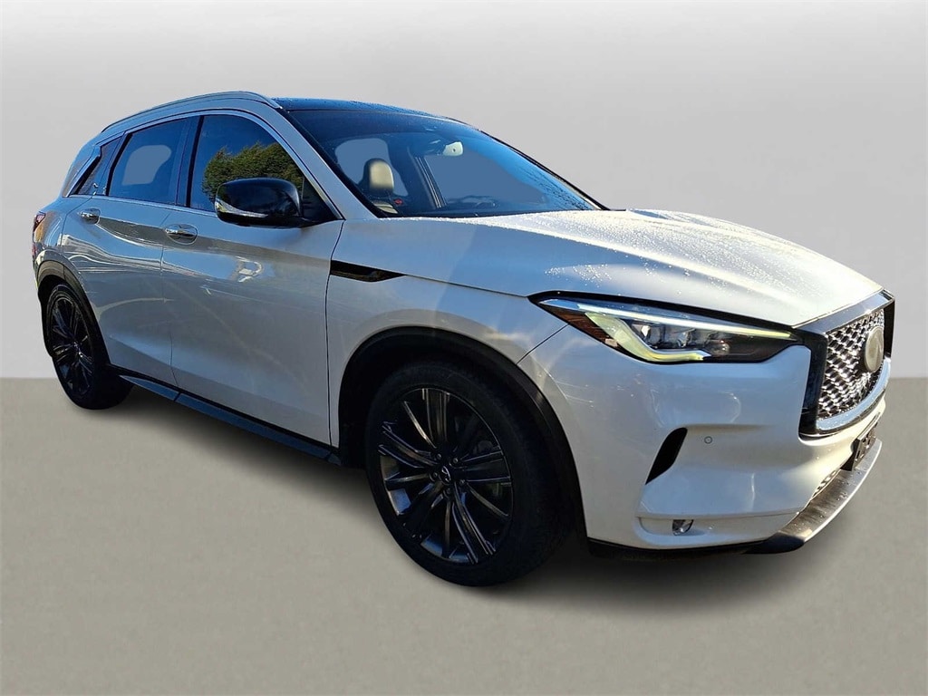 Thumbnail: 2020 INFINITI QX50 - 3
