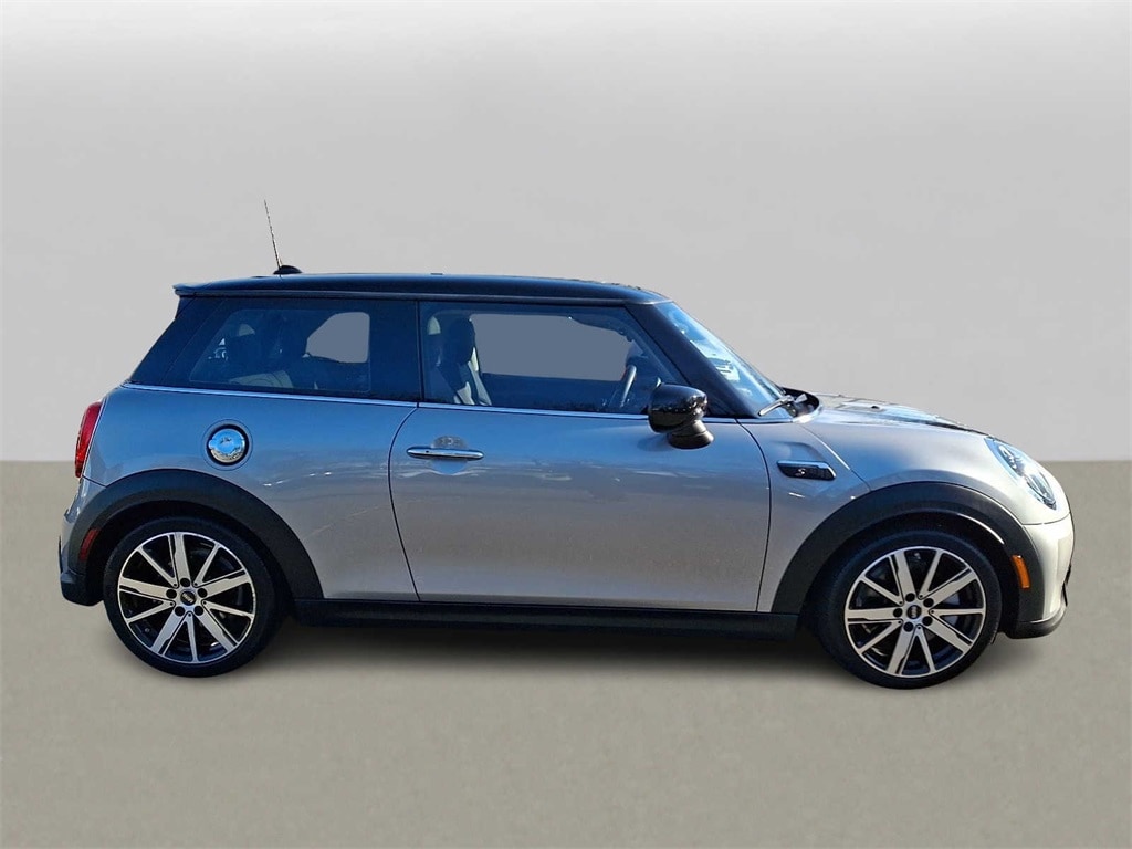 Thumbnail: 2024 MINI Cooper Hardtop - 4
