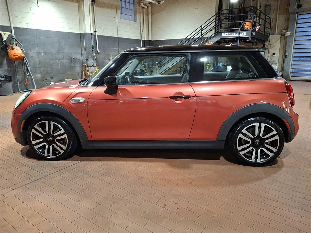 Thumbnail: 2021 MINI Cooper Hardtop - 8
