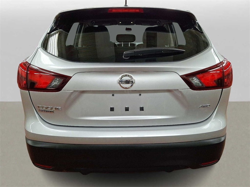 Thumbnail: 2018 Nissan Rogue Sport - 5
