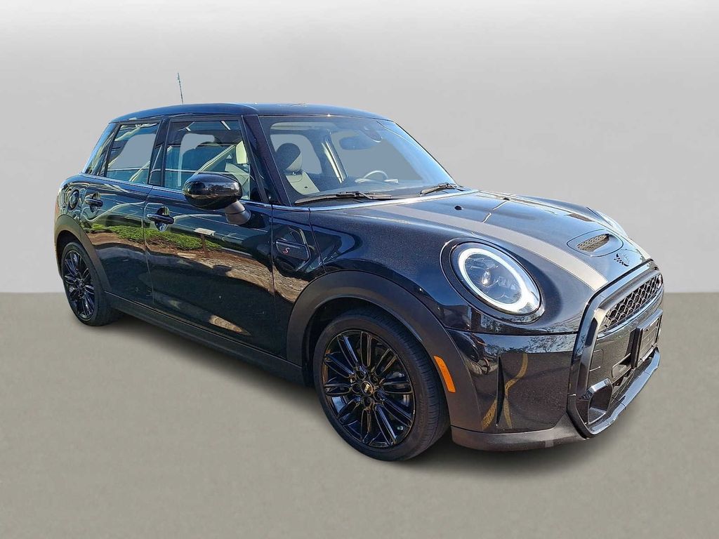 Thumbnail: 2024 MINI Cooper Hardtop - 3