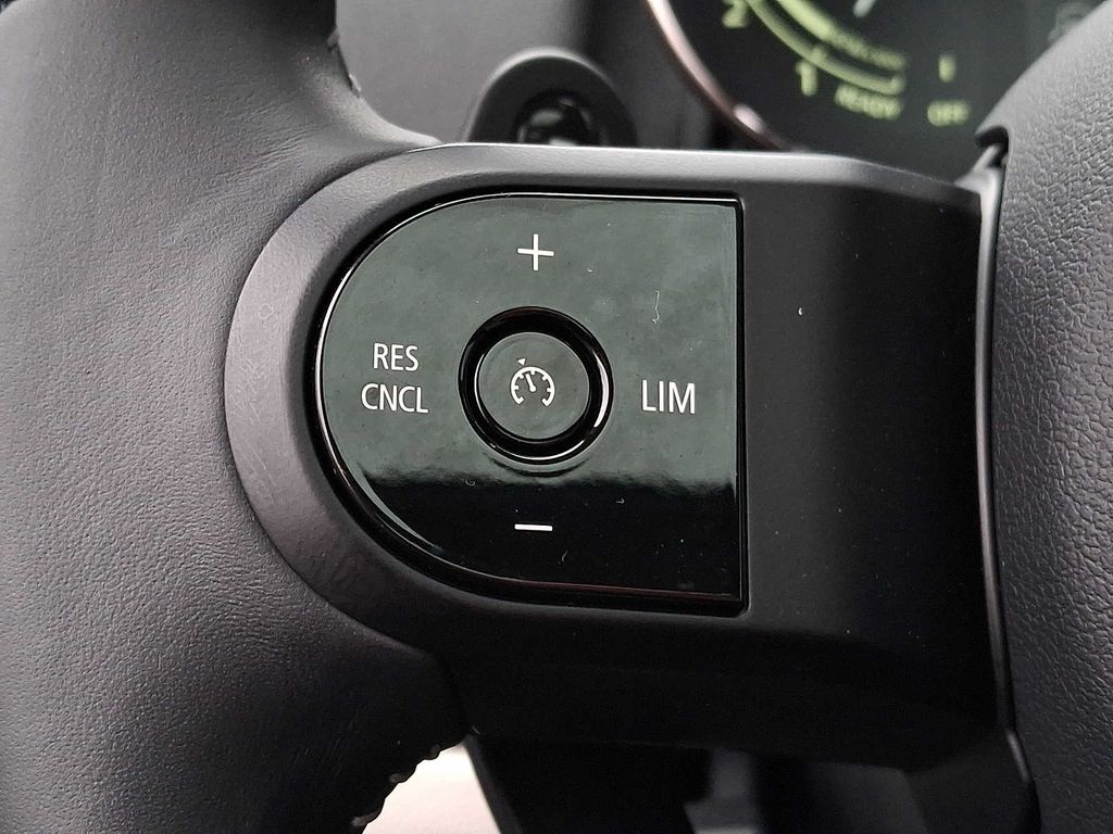 Thumbnail: 2023 MINI Cooper Countryman - 18