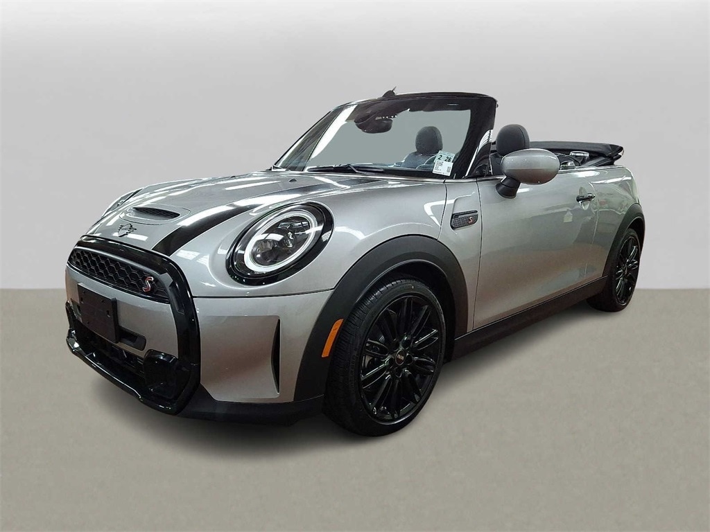 2023 MINI Convertible S's photo