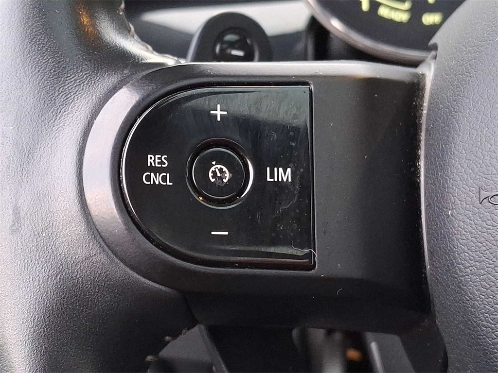 Thumbnail: 2023 MINI Cooper Hardtop - 18