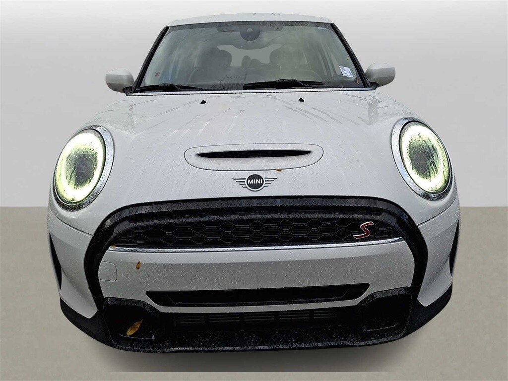 2024 Mini Cooper 4 Door Hardtop Signature photo 2